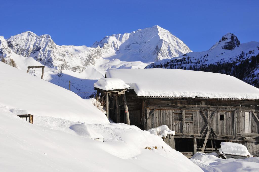 Hotel Bacher Rein in Taufers Exterior foto