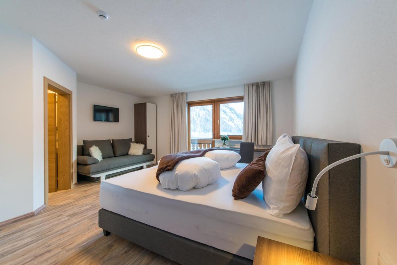 Hotel Bacher Rein in Taufers Exterior foto